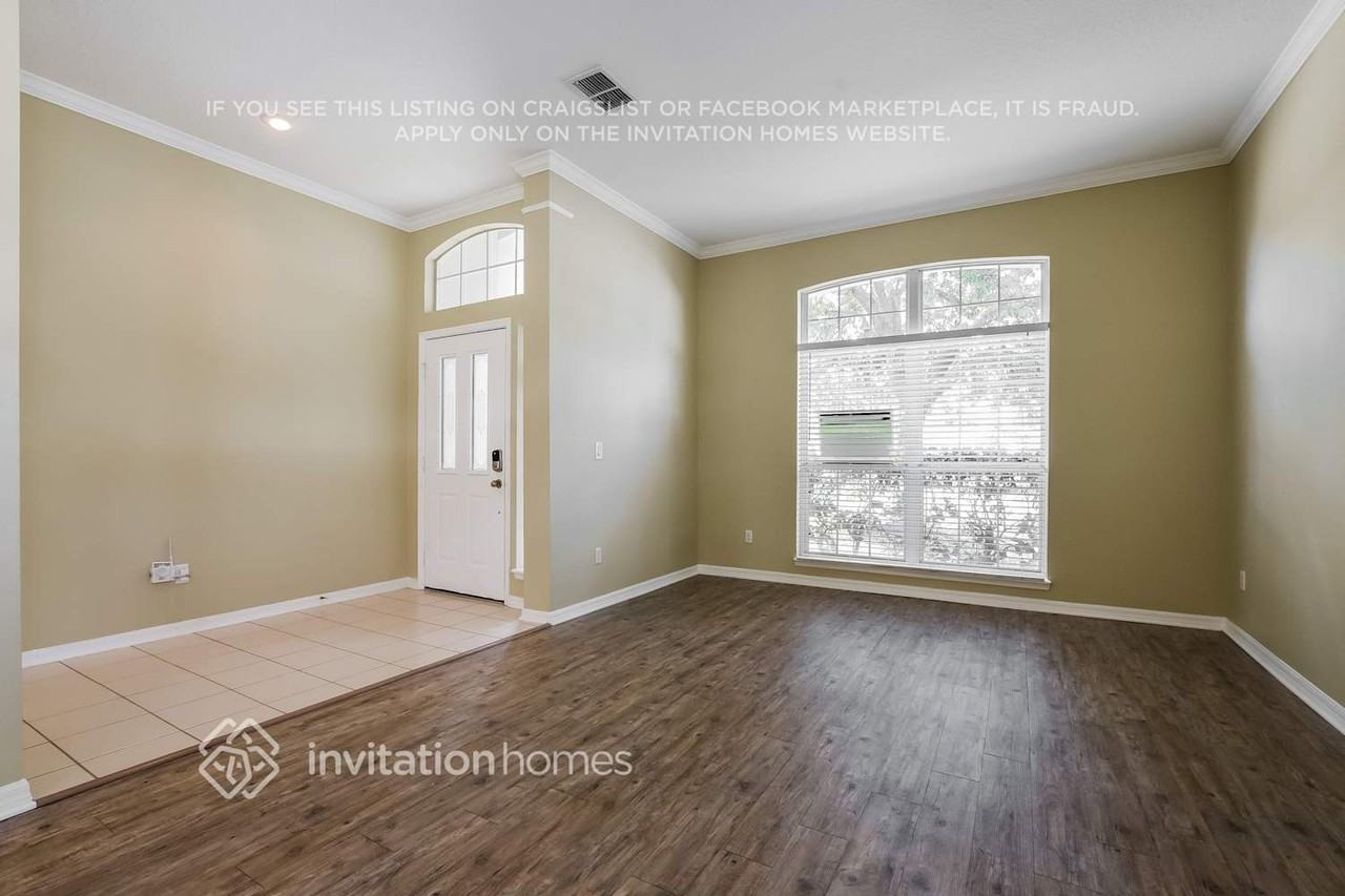 819 Rivers Ct - Photo 3 of 17