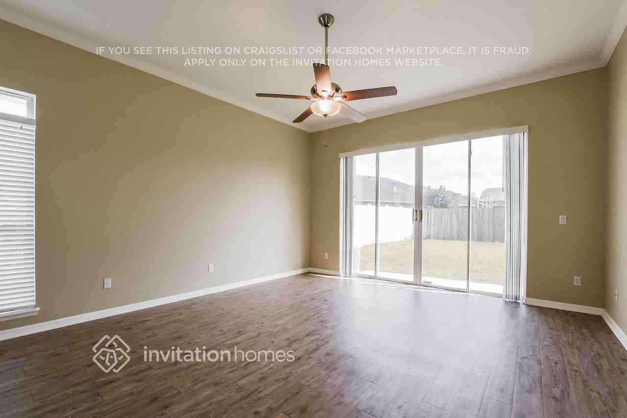 819 Rivers Ct - Photo 6 of 17