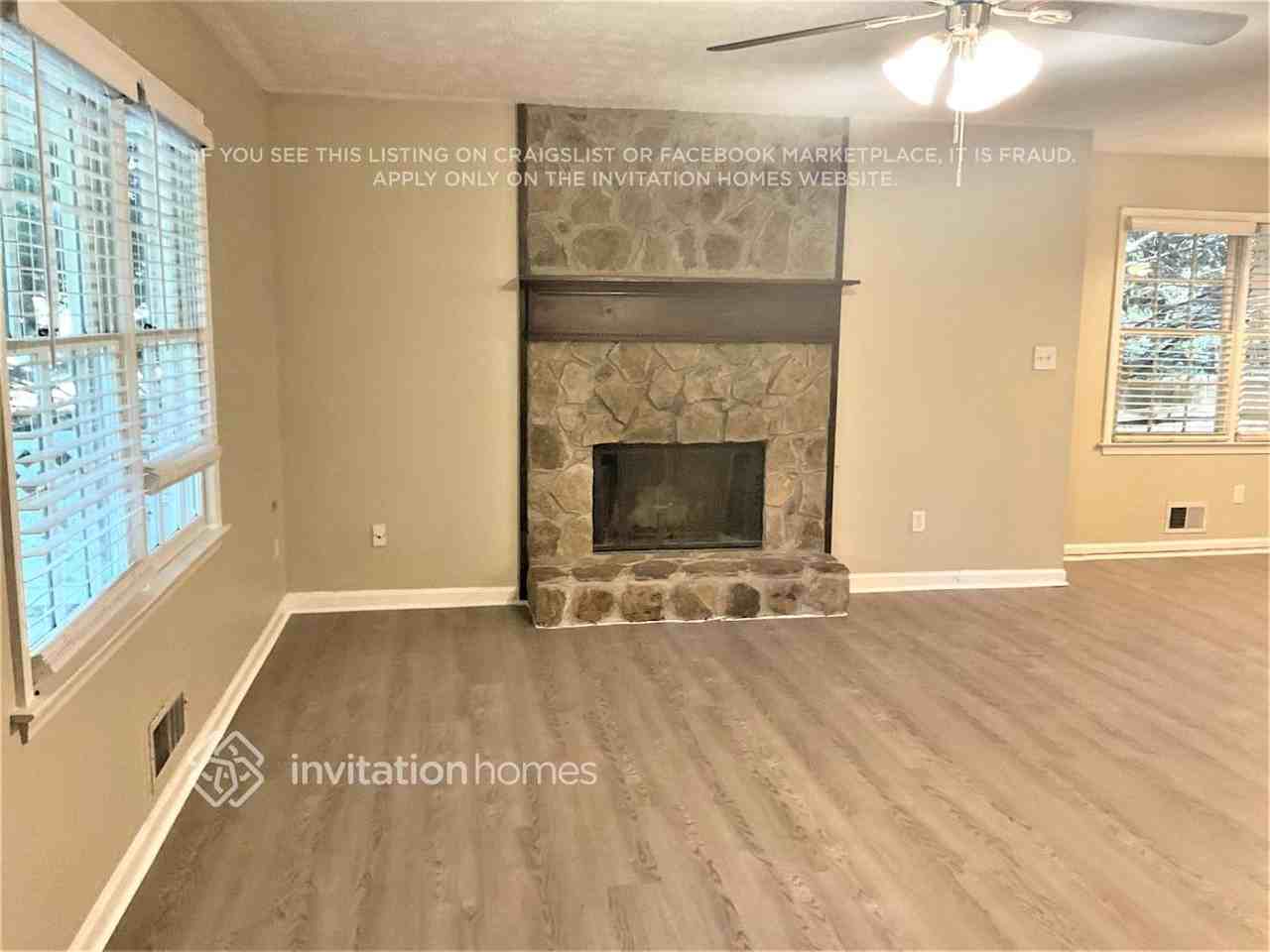 422 Indian Creek Dr - Photo 2 of 8