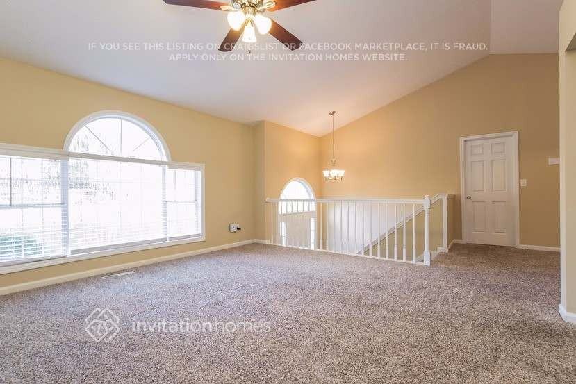 4688 Sterling Pointe Ct - Photo 3 of 23