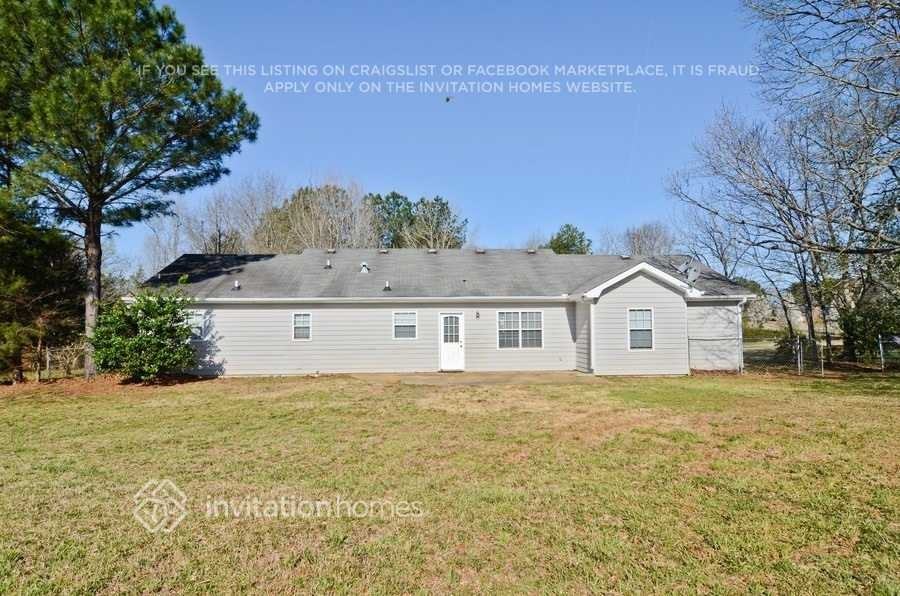 50 Boardwalk Ave - Photo 2 of 3