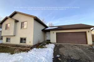 featured image of 989 Ticonderoga Trl