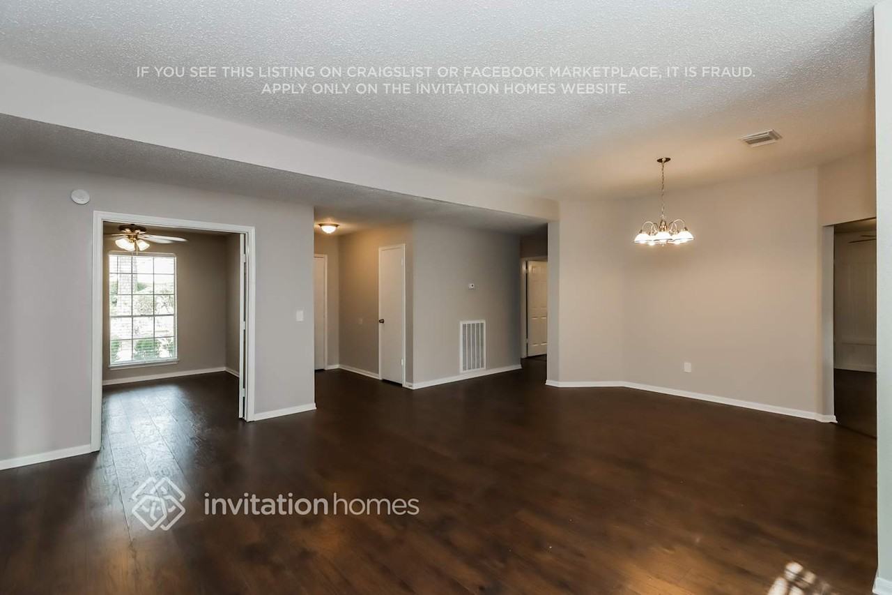 9327 Bayou Bluff Dr - Photo 6 of 16