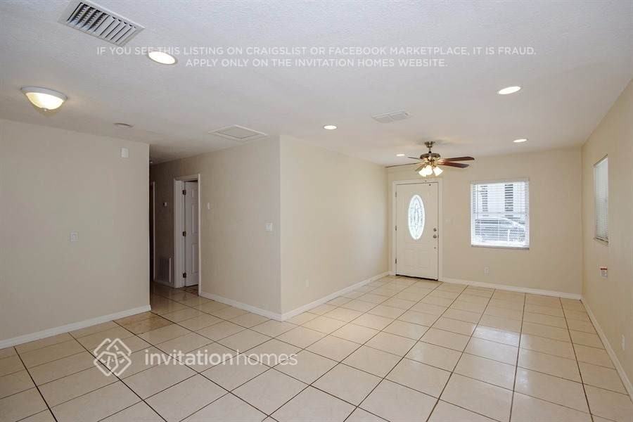 5005 Steyr St - Photo 3 of 19