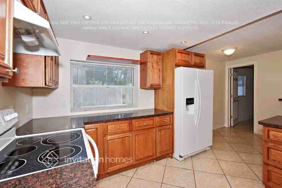 5005 Steyr St - Photo 6 of 19