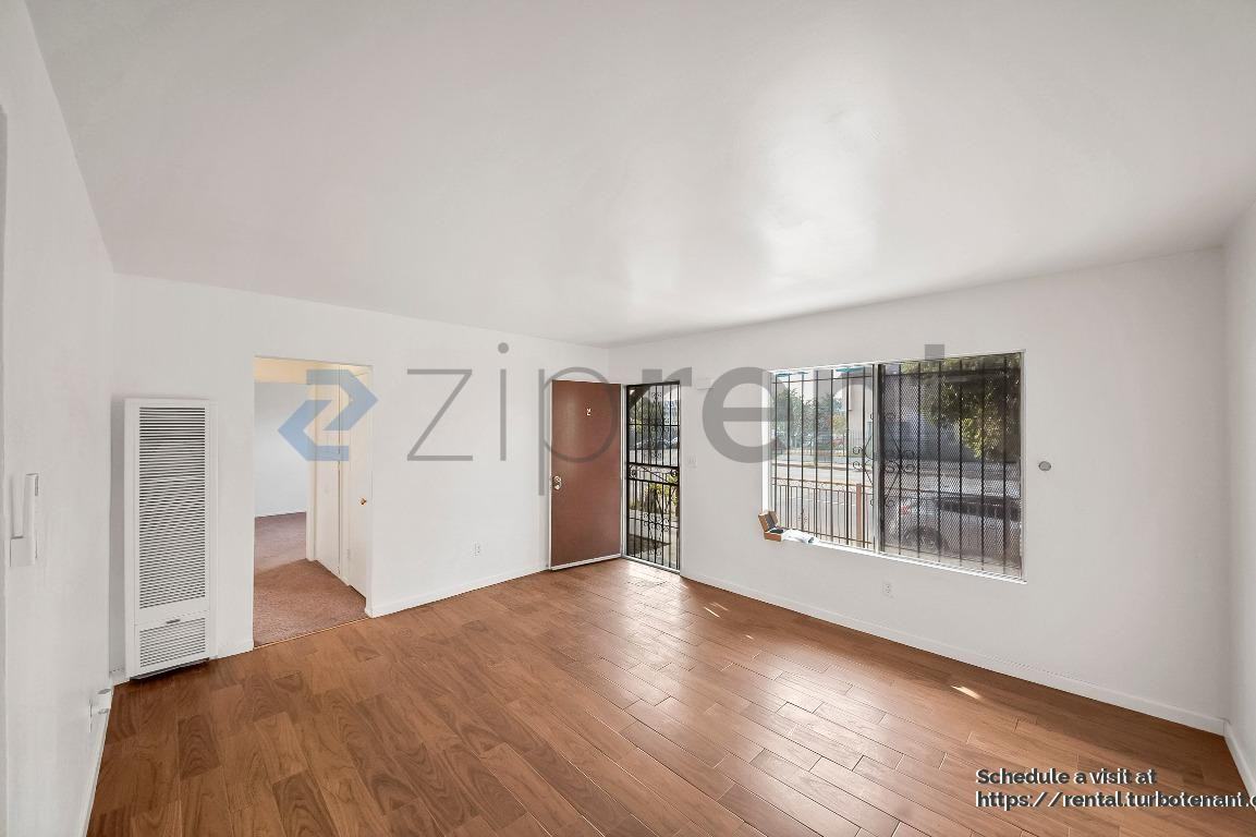 2458 S Normandie Ave #2 - Photo 2 of 16