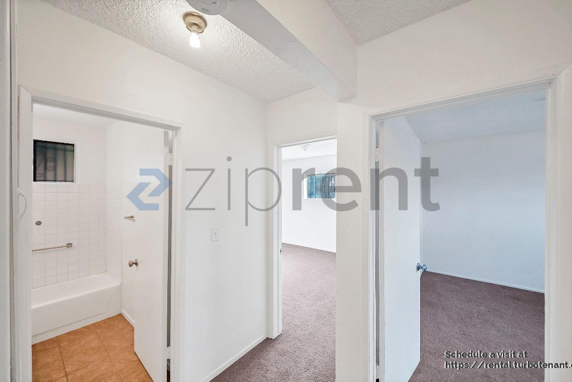 2458 S Normandie Ave #2 - Photo 7 of 16