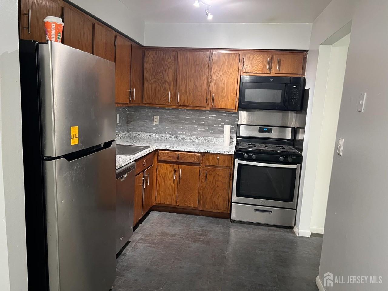 419 Cricket Ln - Photo 3 of 7