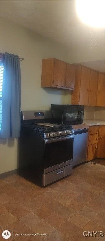 406 Hillside Ave - Photo 2 of 9