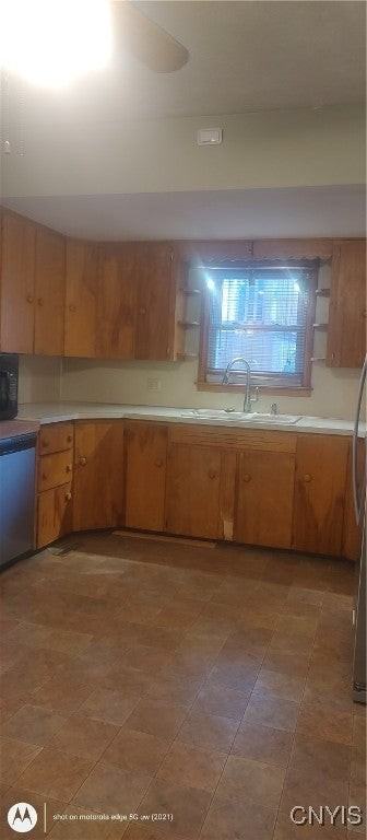 406 Hillside Ave - Photo 3 of 9