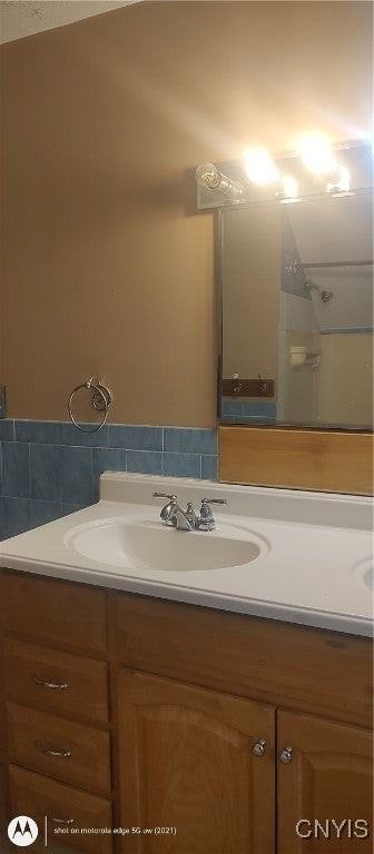 406 Hillside Ave - Photo 5 of 9