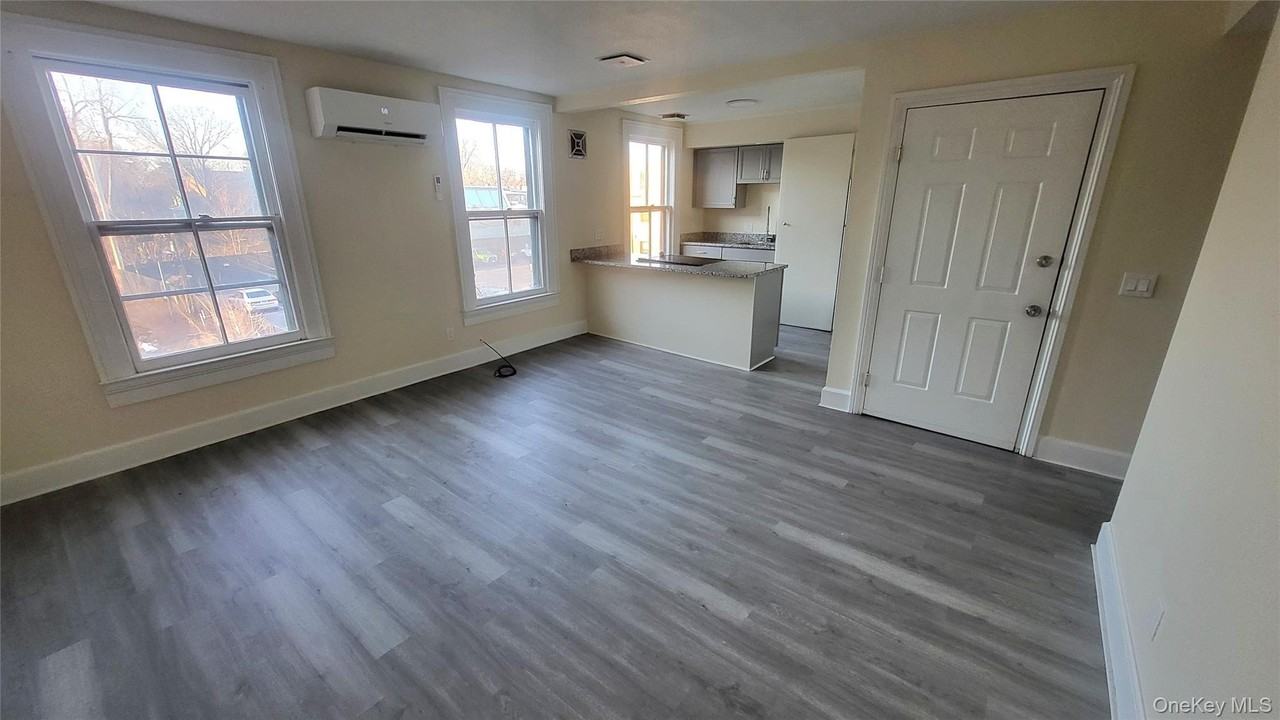 216 Church St - Photo 5 of 13