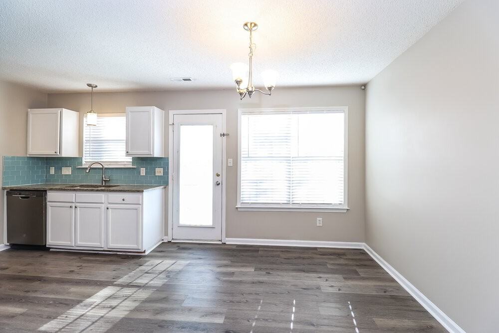 11134 Gold Pan Rd - Photo 7 of 17