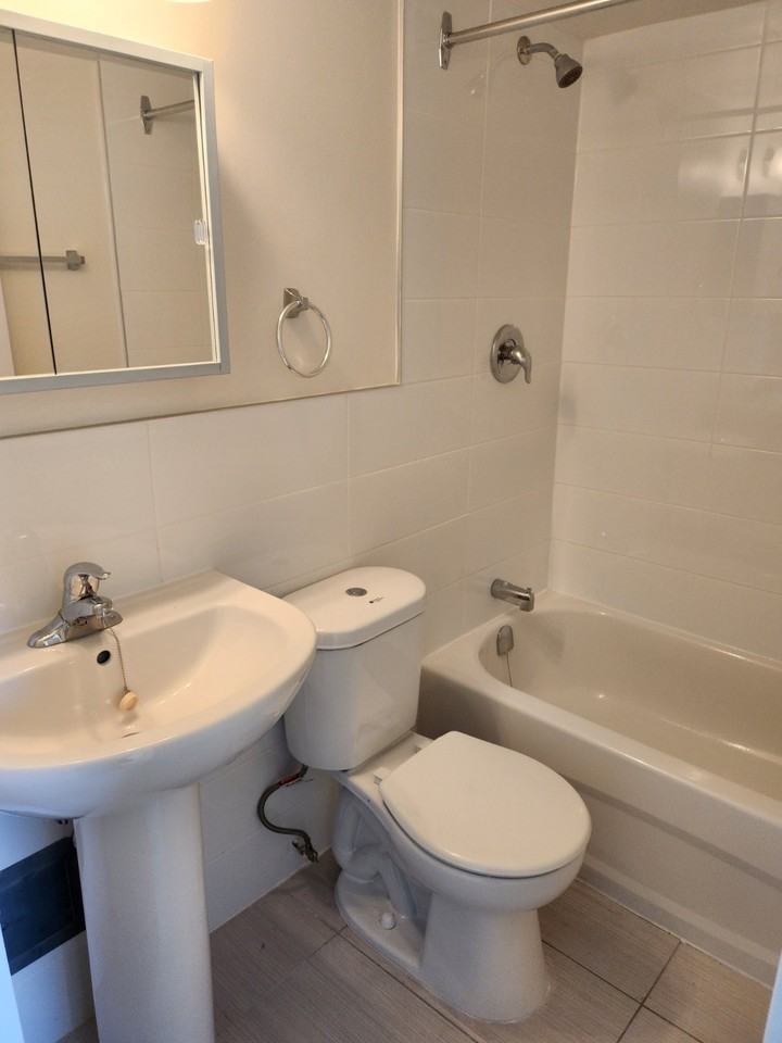 55 Oakmount Rd - Photo 7 of 43