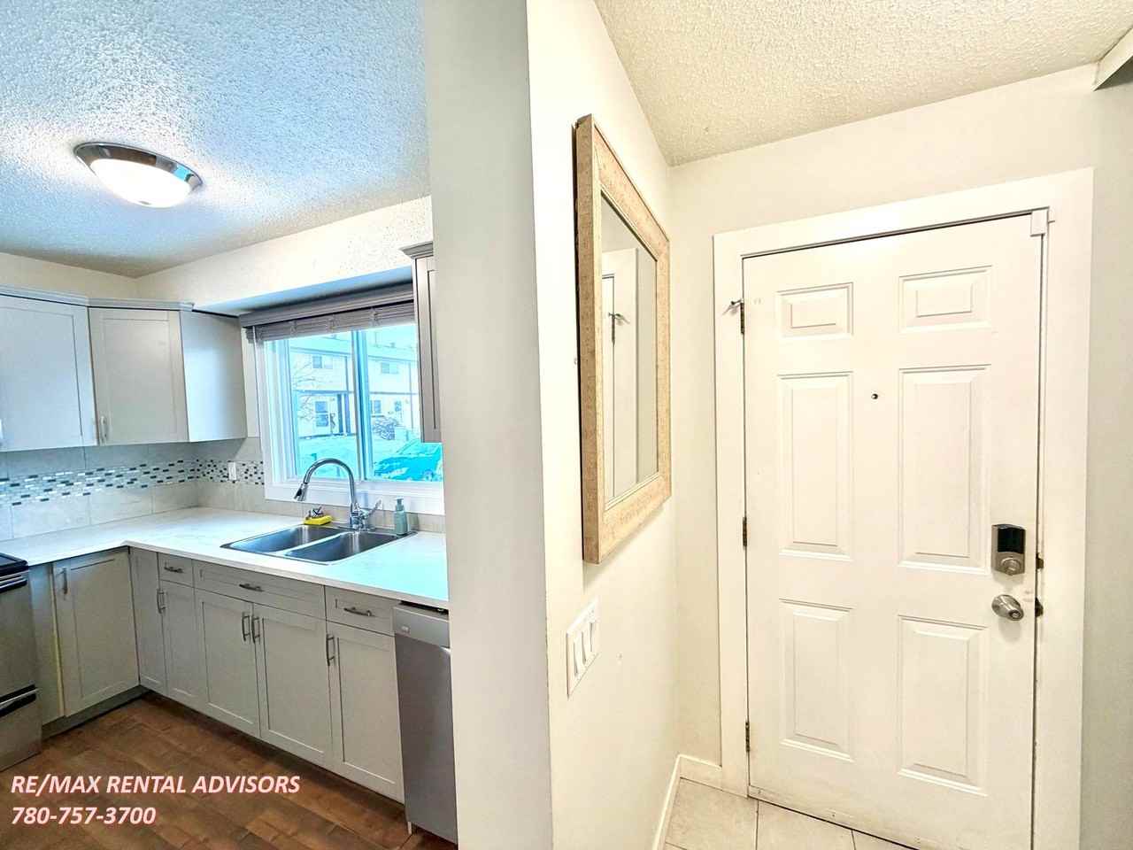 18080 93 Avenue Northwest - Photo 6 of 25