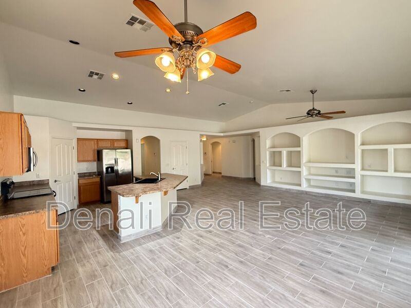 2538 W Maldonado Rd - Photo 5 of 30