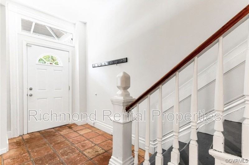 1302 W Cary St - Photo 5 of 22