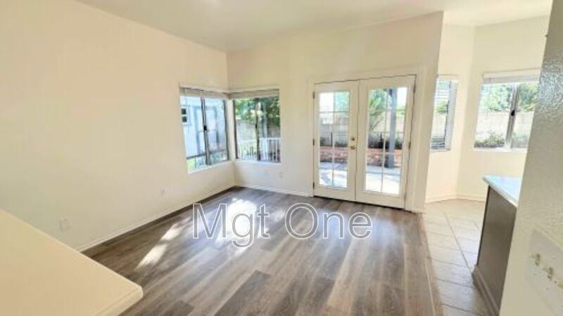 10651 Concannon St - Photo 4 of 24