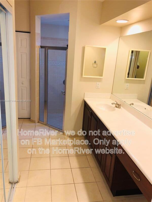 1921 Se 15th St - Photo 6 of 32