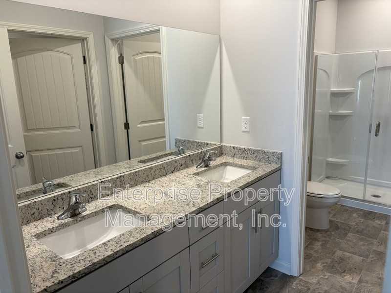 265 Kipling Dr - Photo 3 of 23