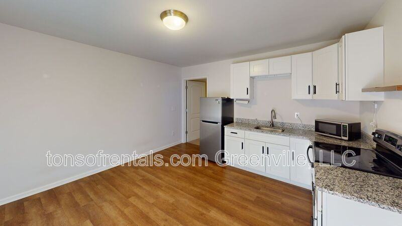 312 Highline Trl - Photo 4 of 11