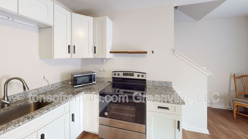 312 Highline Trl - Photo 5 of 11