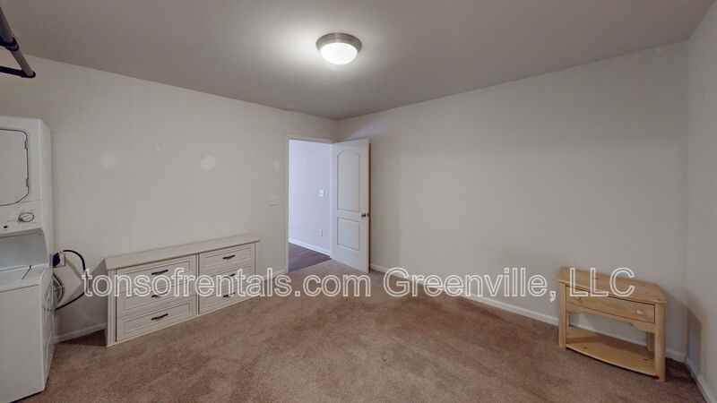 312 Highline Trl - Photo 7 of 11