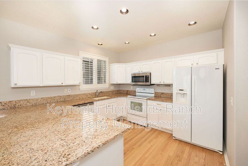 10674 Cherrington St - Photo 3 of 18