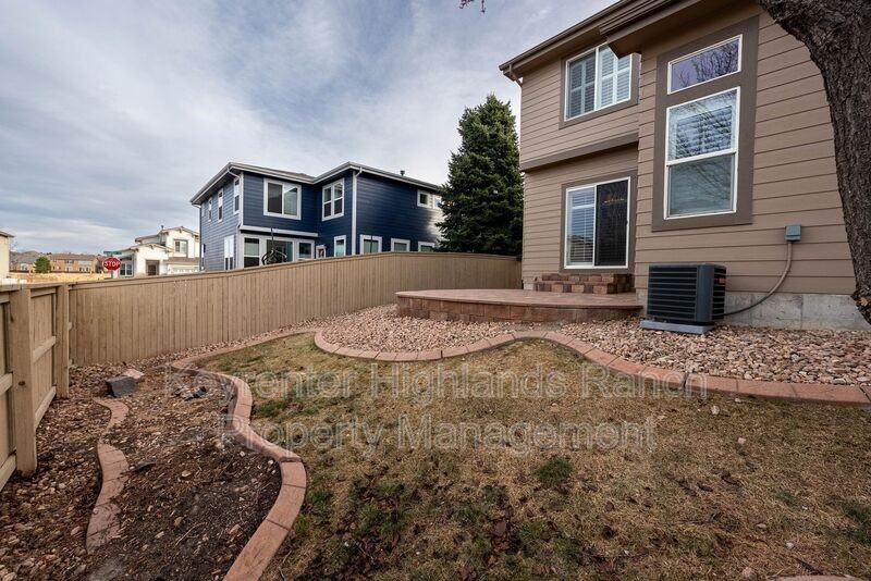 10674 Cherrington St - Photo 7 of 18