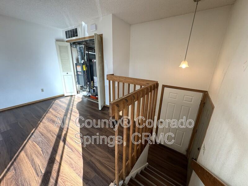 819 Yuma St #B - Photo 6 of 19