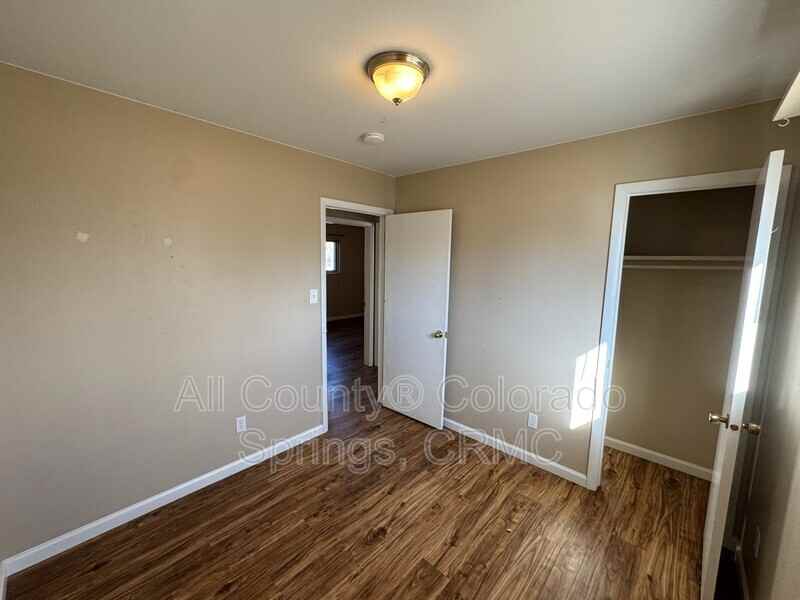 1742 Keswick Rd - Photo 7 of 16