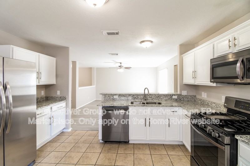 13150 Cutler Ridge Ln - Photo 6 of 21