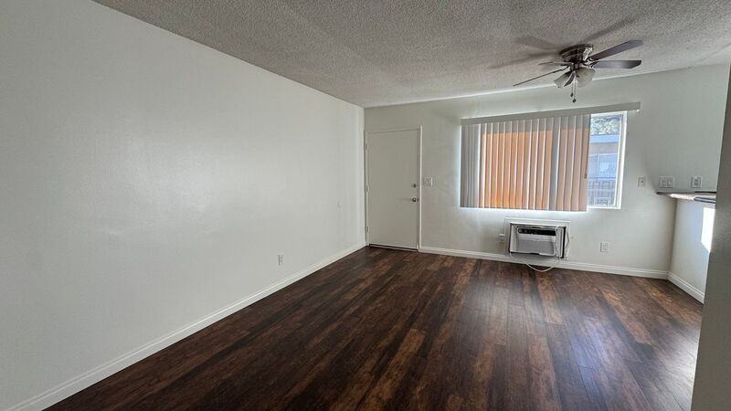 7350 Pickering Ave #10 - Photo 4 of 14