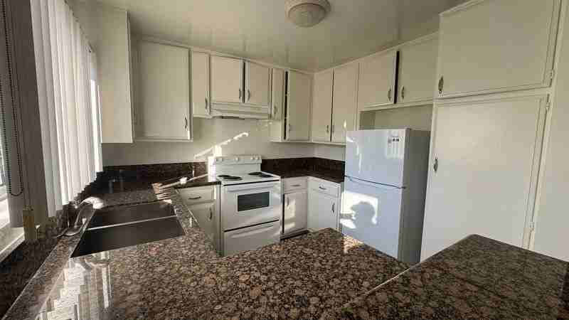 7350 Pickering Ave #10 - Photo 6 of 14