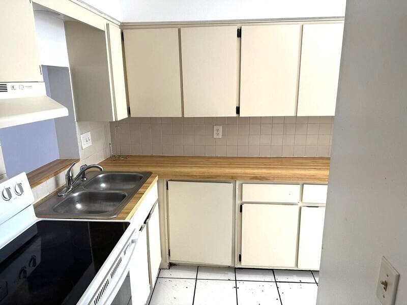 6513 Dumont St #6515 - Photo 4 of 6