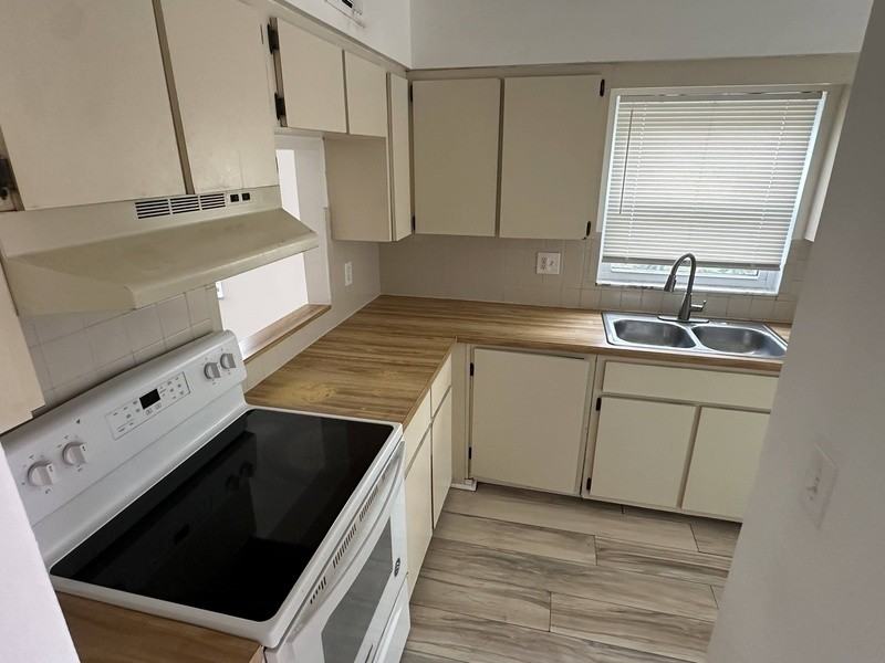 6513 Dumont St #6515 - Photo 5 of 6