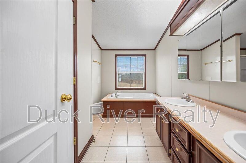 2588 Johnson Creek Rd - Photo 4 of 34