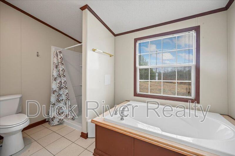 2588 Johnson Creek Rd - Photo 7 of 34