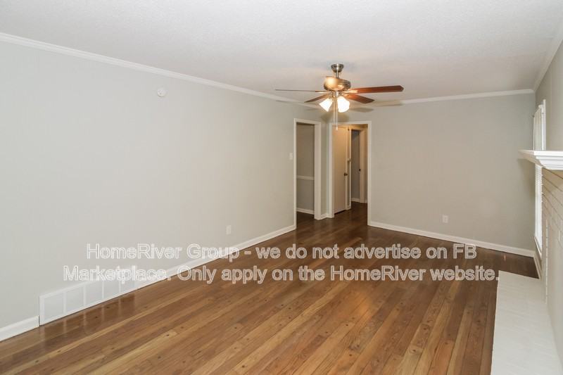 3014 Cypress Point Dr - Photo 3 of 19