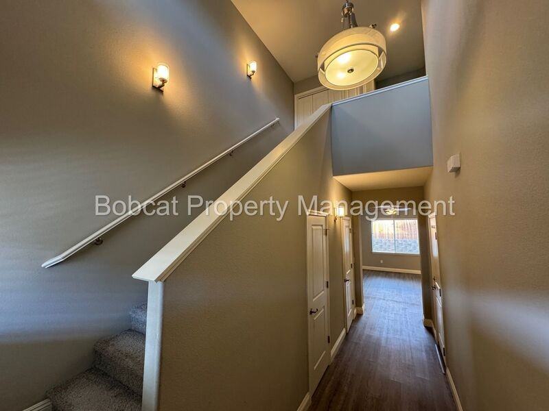 1292 Saltern Dr - Photo 2 of 31