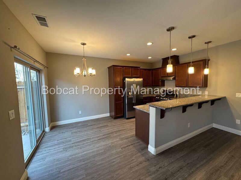 1292 Saltern Dr - Photo 5 of 31