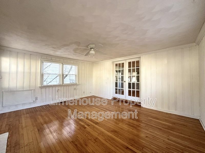 7744 Castleton Pl - Photo 6 of 16