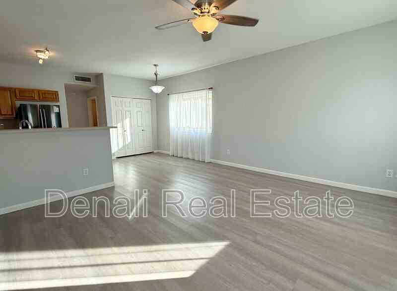 13874 N 91st Dr - Photo 5 of 25