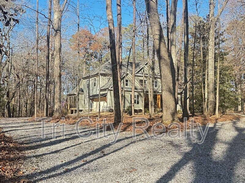 175 Ridgeway Ct - Photo 2 of 50