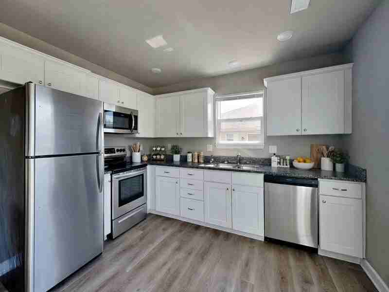 8215 Sw 3rd St - Photo 3 of 22