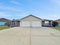 405 Nw Woodbury Dr - Photo 1 of 1