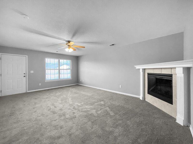 405 Nw Woodbury Dr - Photo 5 of 22