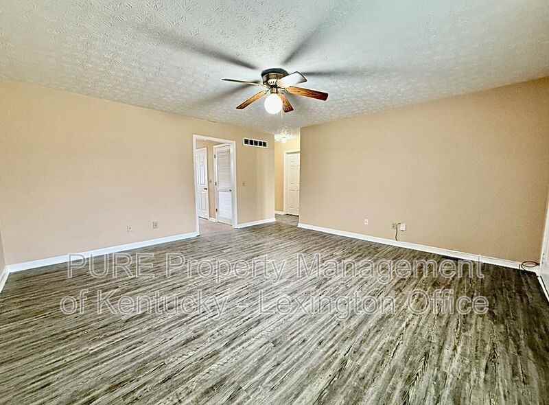 198 Daisy St #B - Photo 5 of 21