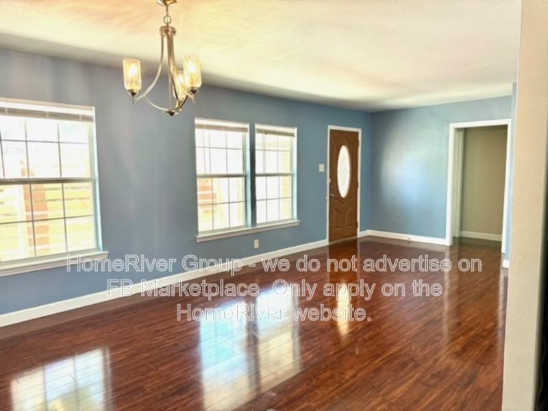 1218 Oblate Dr - Photo 3 of 30