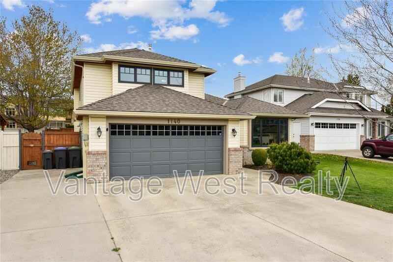 1140 Wintergreen Cres - Photo 2 of 16